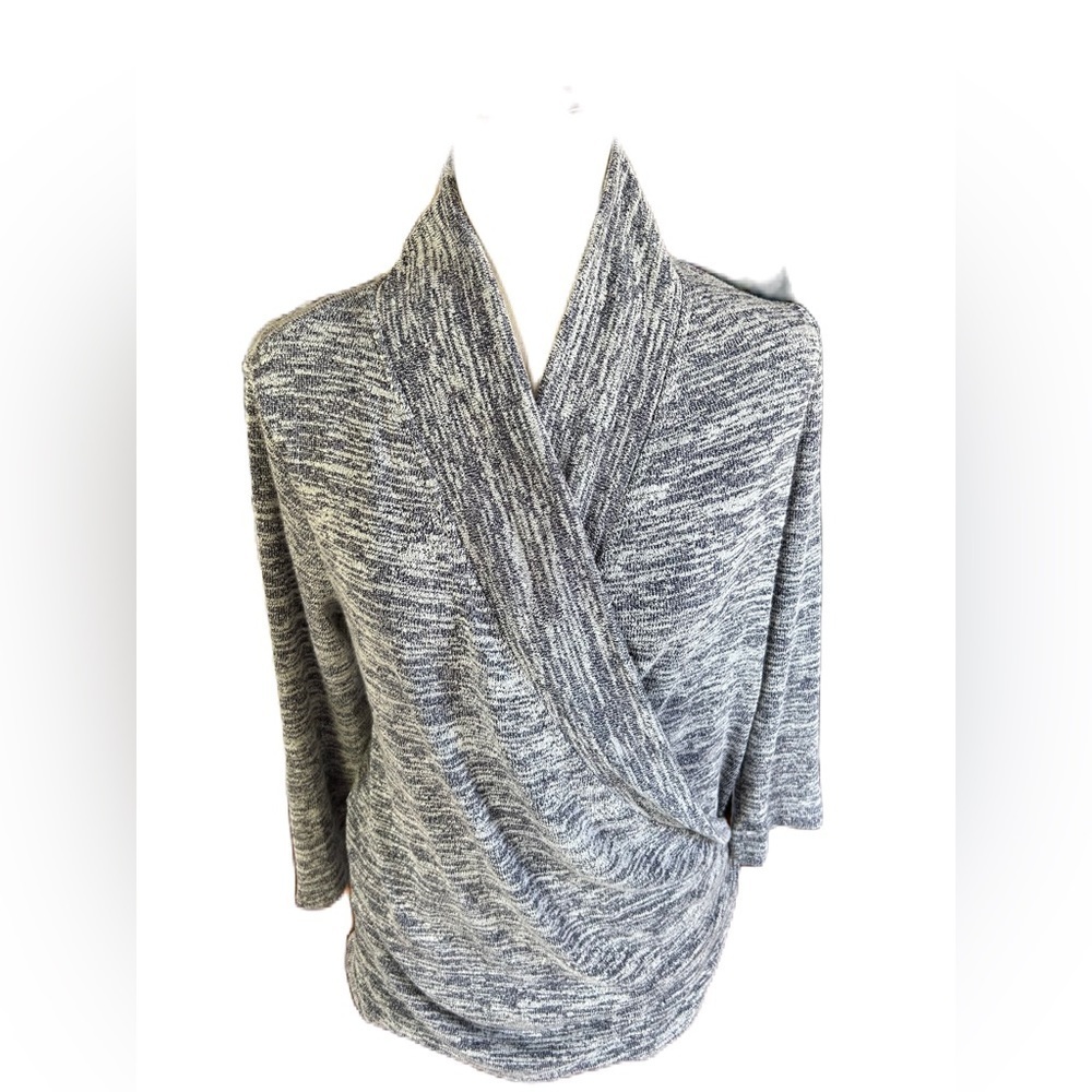 41 Hawthorn Ruche Sides Knit Top! NWT! Navy/Gray Large! Style#SFT0121A! PRETTY!